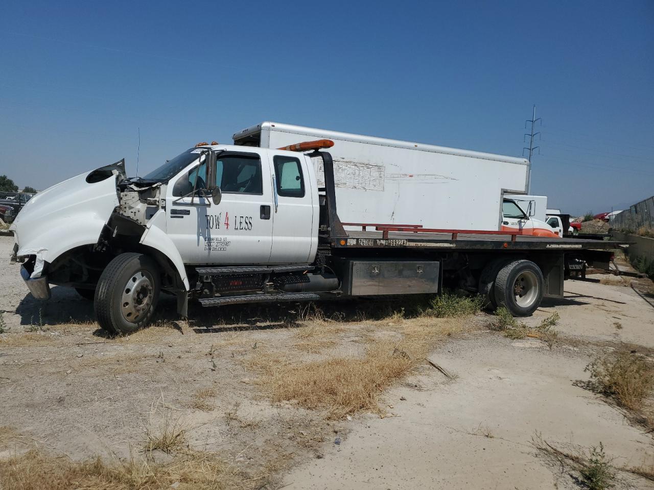2007 Ford F650 Super Duty Rollback Truck