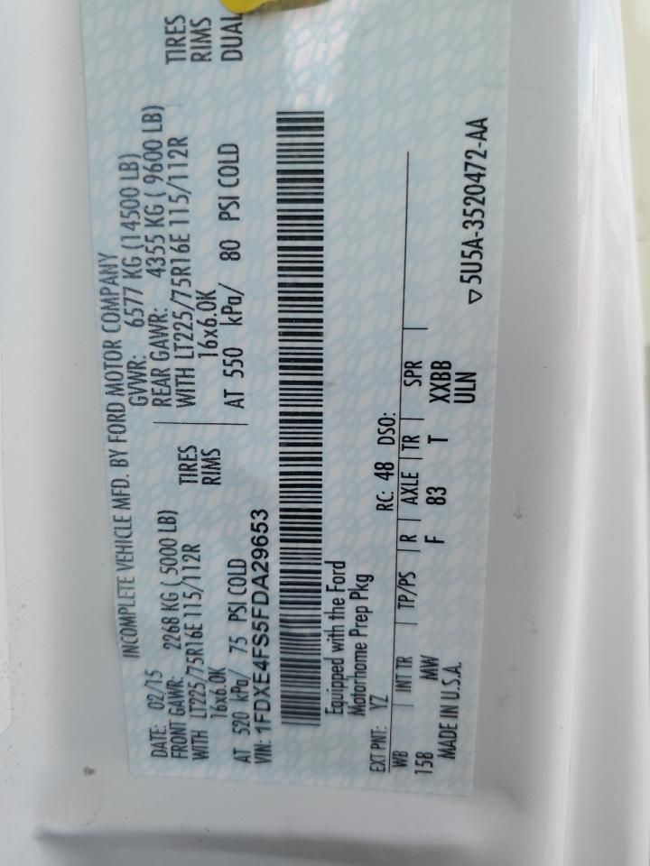 2015 Ford Econoline E450 Super Duty Cutaway Van