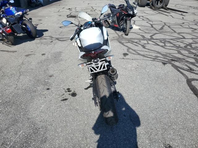 2025 Kawasaki EX500