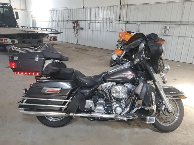 2006 Harley-Davidson Flhtcui