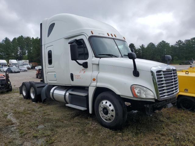2016 Freightliner Cascadia 125 Semi Truck