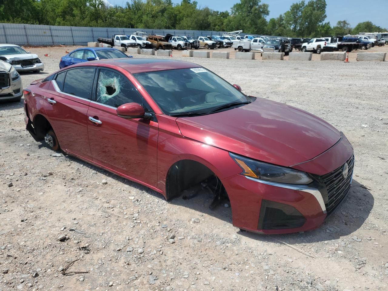 2023 Nissan Altima sl