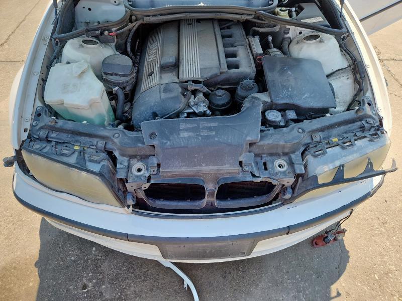 2001 BMW 325 i