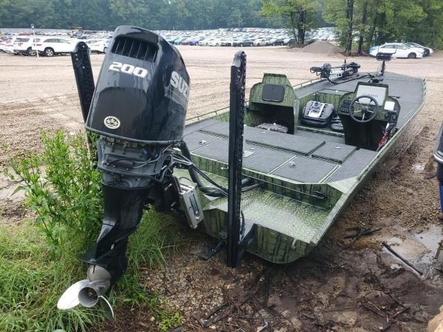 2024 Gator Traxx 22X70 BWH