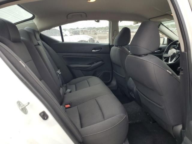 2021 Nissan Altima sv