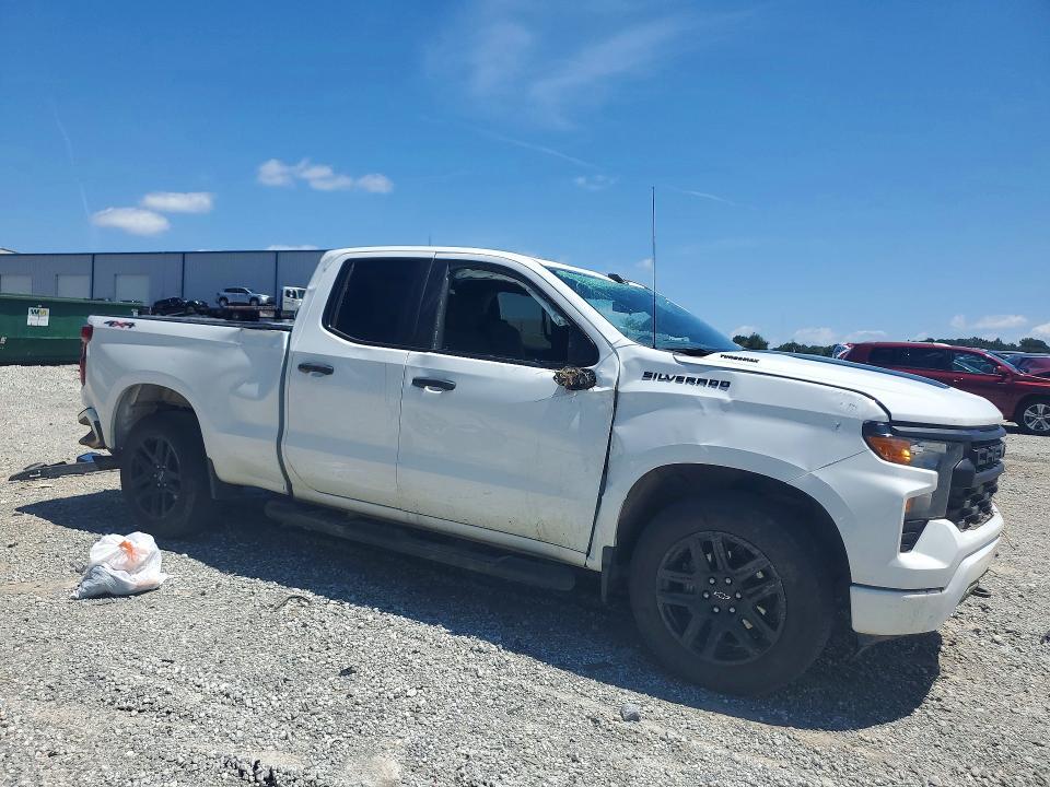2025 Chevrolet Silverado K1500 Custom