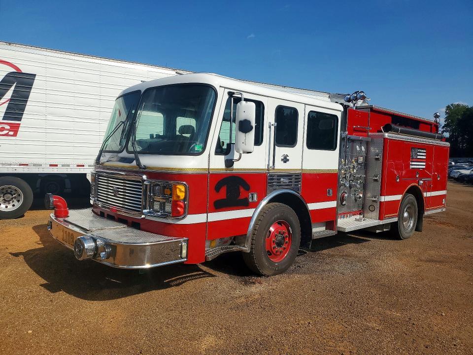 2002 American La France Eagle Pumper Fire Truck