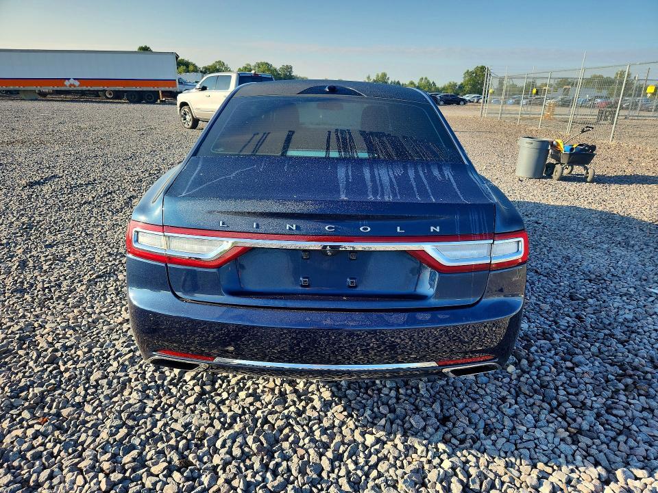 2017 Lincoln Continental Select