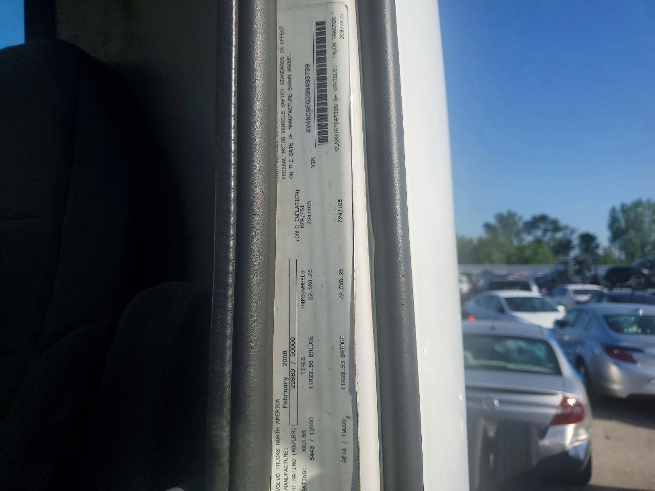 2009 Volvo VNL Semi Truck