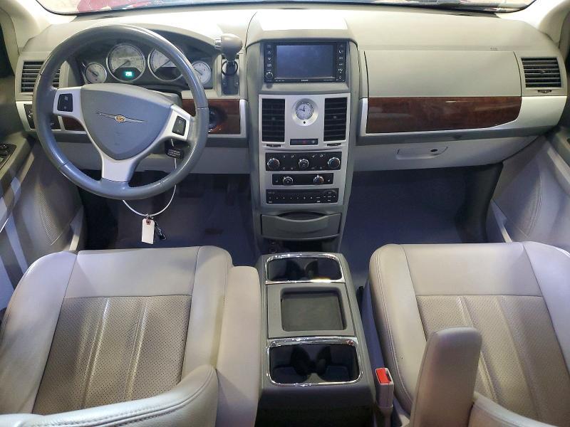 2009 Chrysler Town & Country Touring