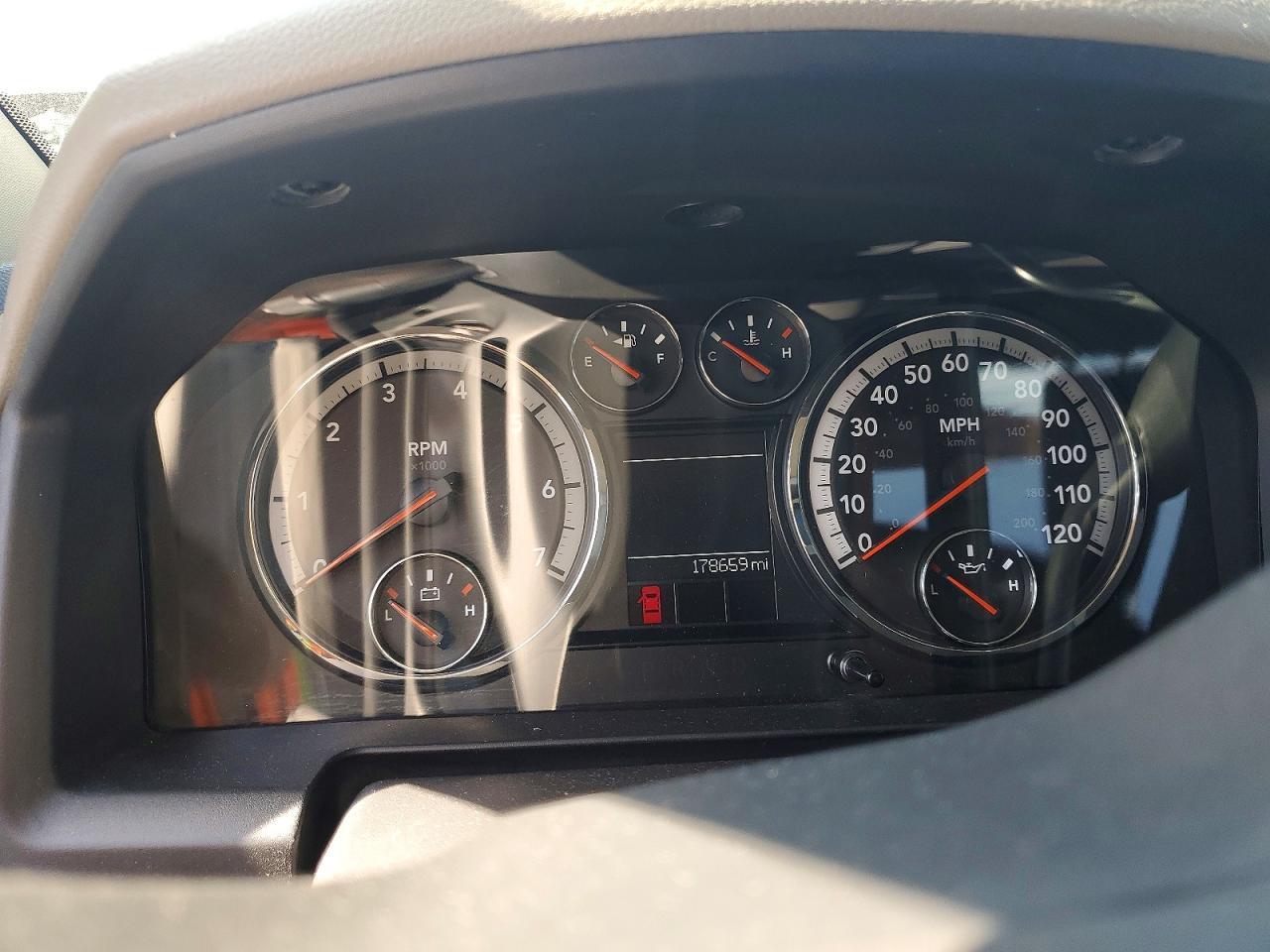 2012 Dodge Ram 1500 slt