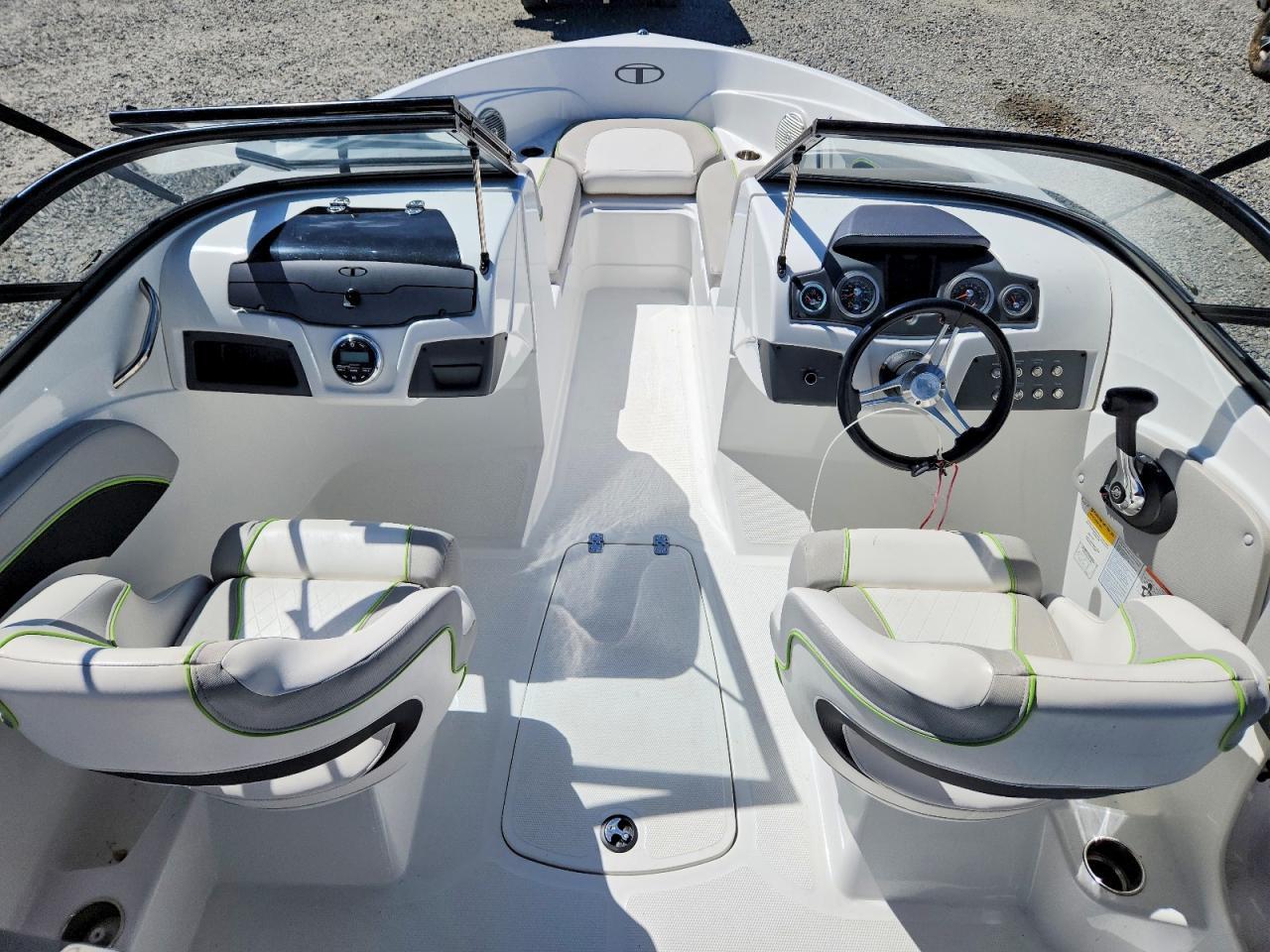 2020 APX Boat