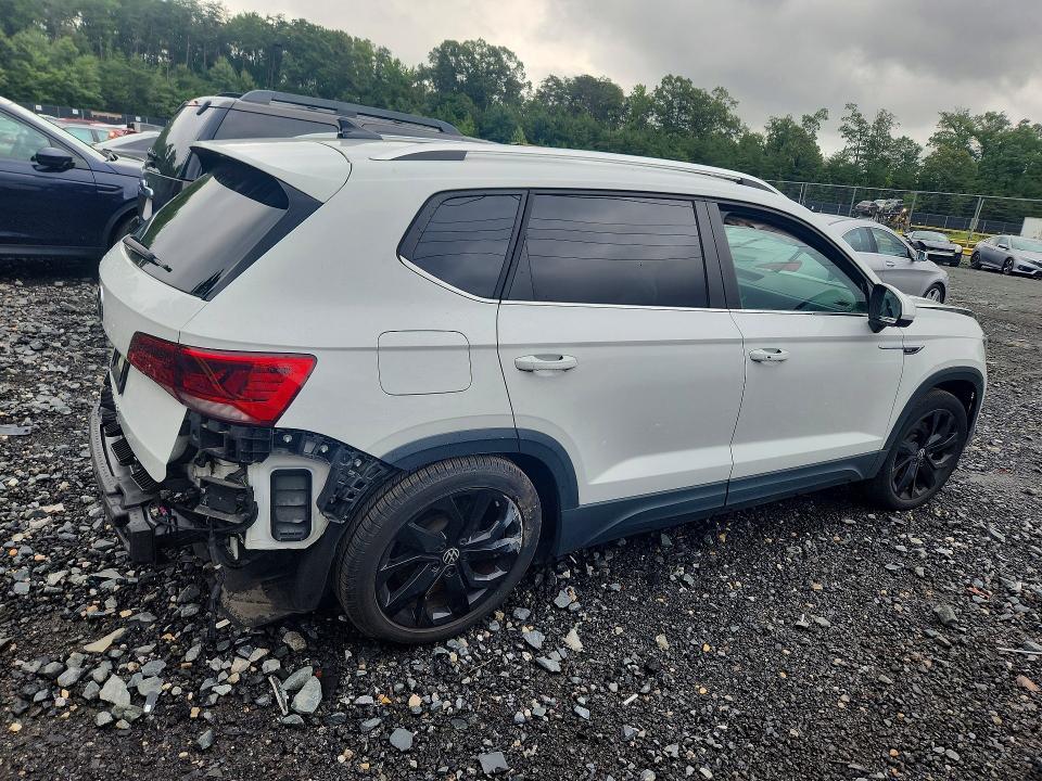 2022 Volkswagen Taos se