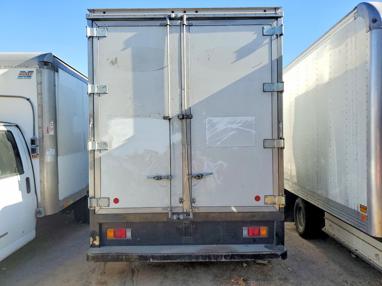2014 Isuzu NPR HD