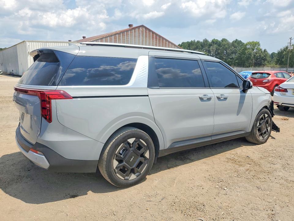 2025 KIA Carnival EX