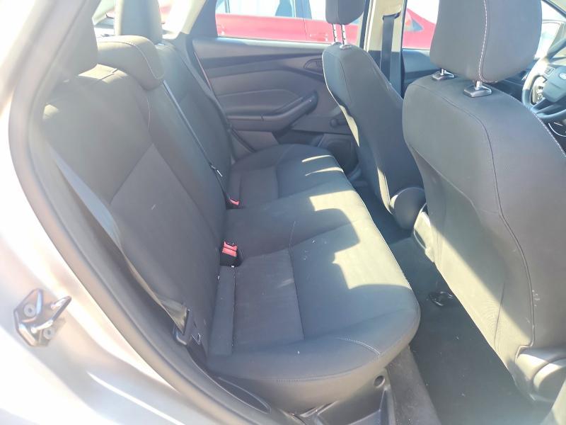 2015 Ford Focus s