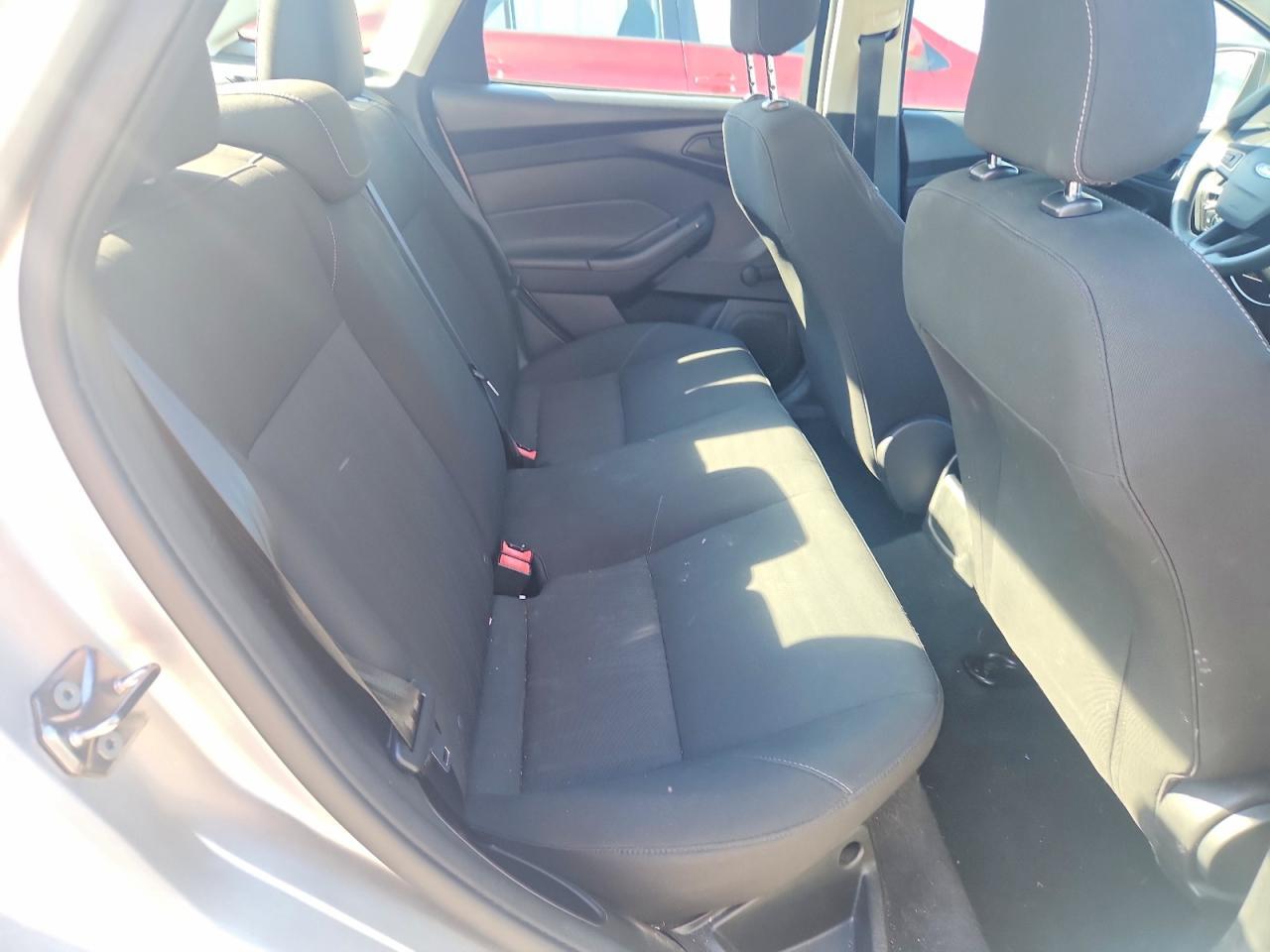2015 Ford Focus s