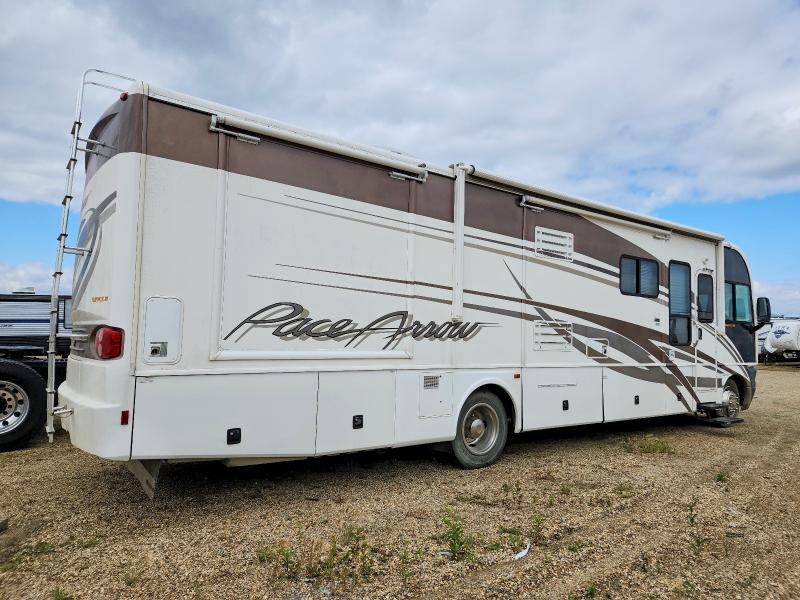 2004 Fleetwood Pace Arrow RV