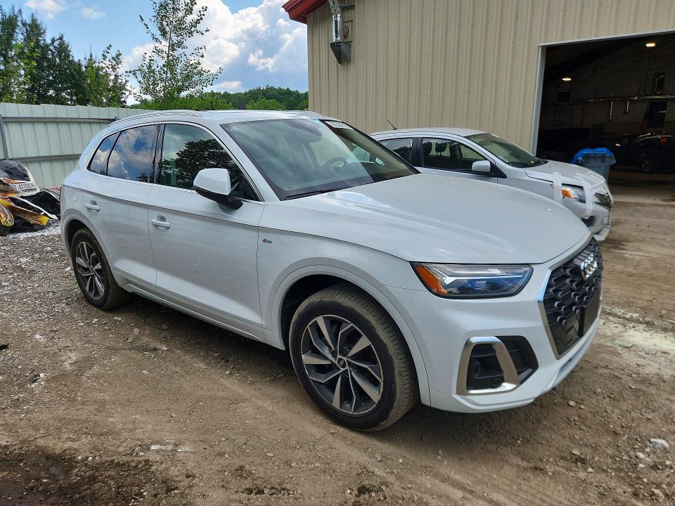 2022 Audi Q5 Premium Plus 45