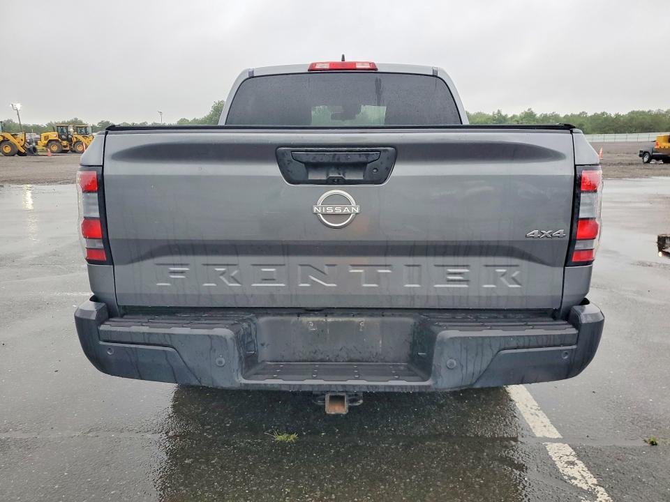 2023 Nissan Frontier S