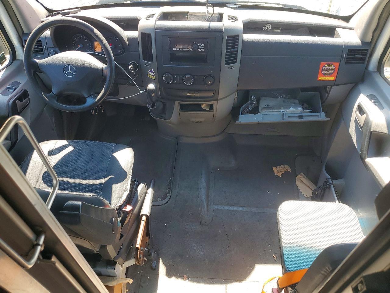 2011 Mercedes-Benz Sprinter 2500 Delivery Van