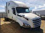 2019 Freightliner Cascadia 126