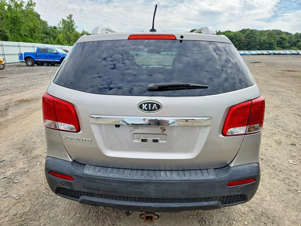 2013 KIA Sorento lx