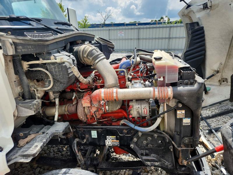 2018 Peterbilt 579-Semi Truck