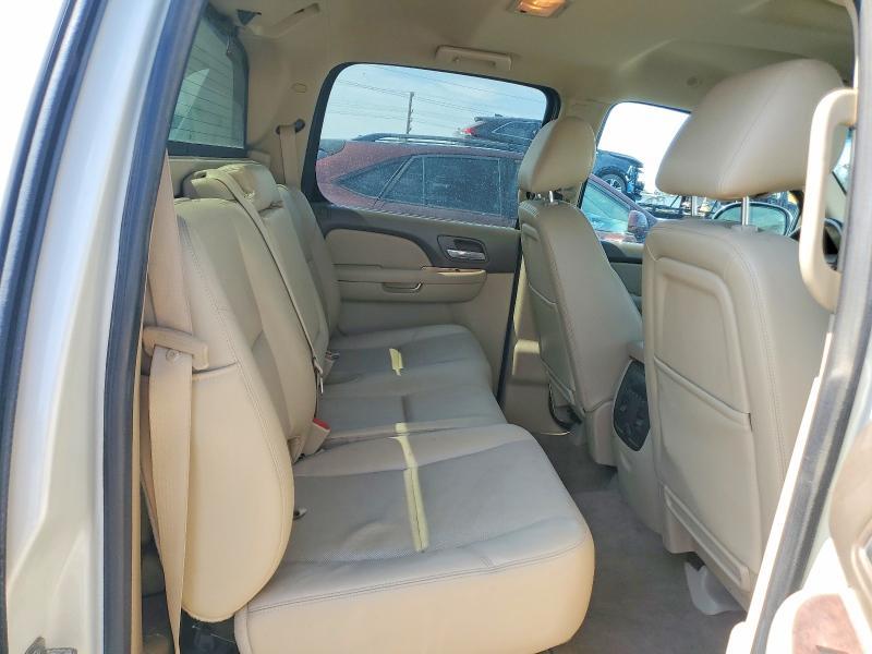 2013 Chevrolet Avalanche LTZ