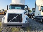 2017 Volvo VNL Semi Truck