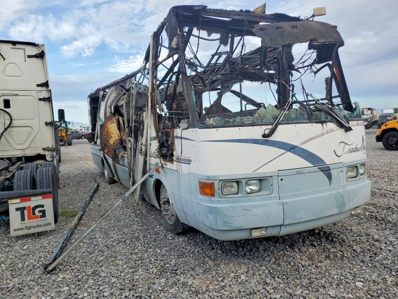 1998 Freightliner XC Chassis RV