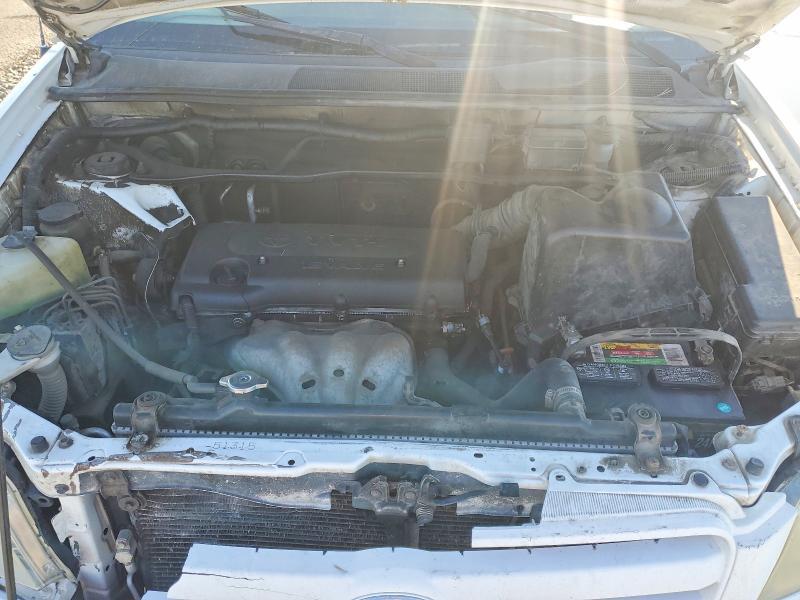 2004 Toyota Highlander Base