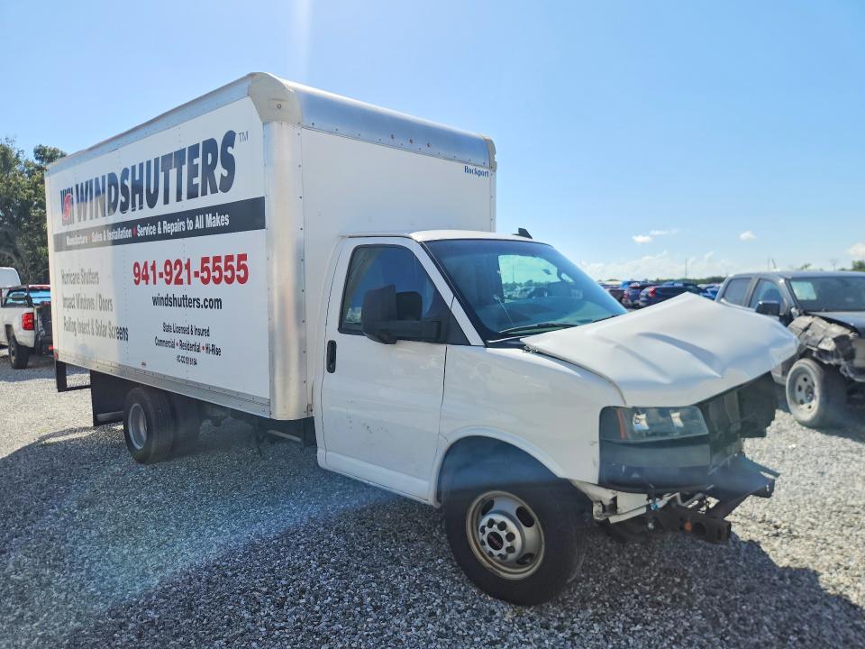 2018 GMC Savana BOX Truck