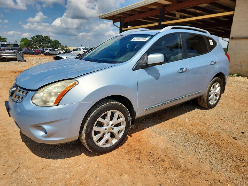 2012 Nissan Rogue s