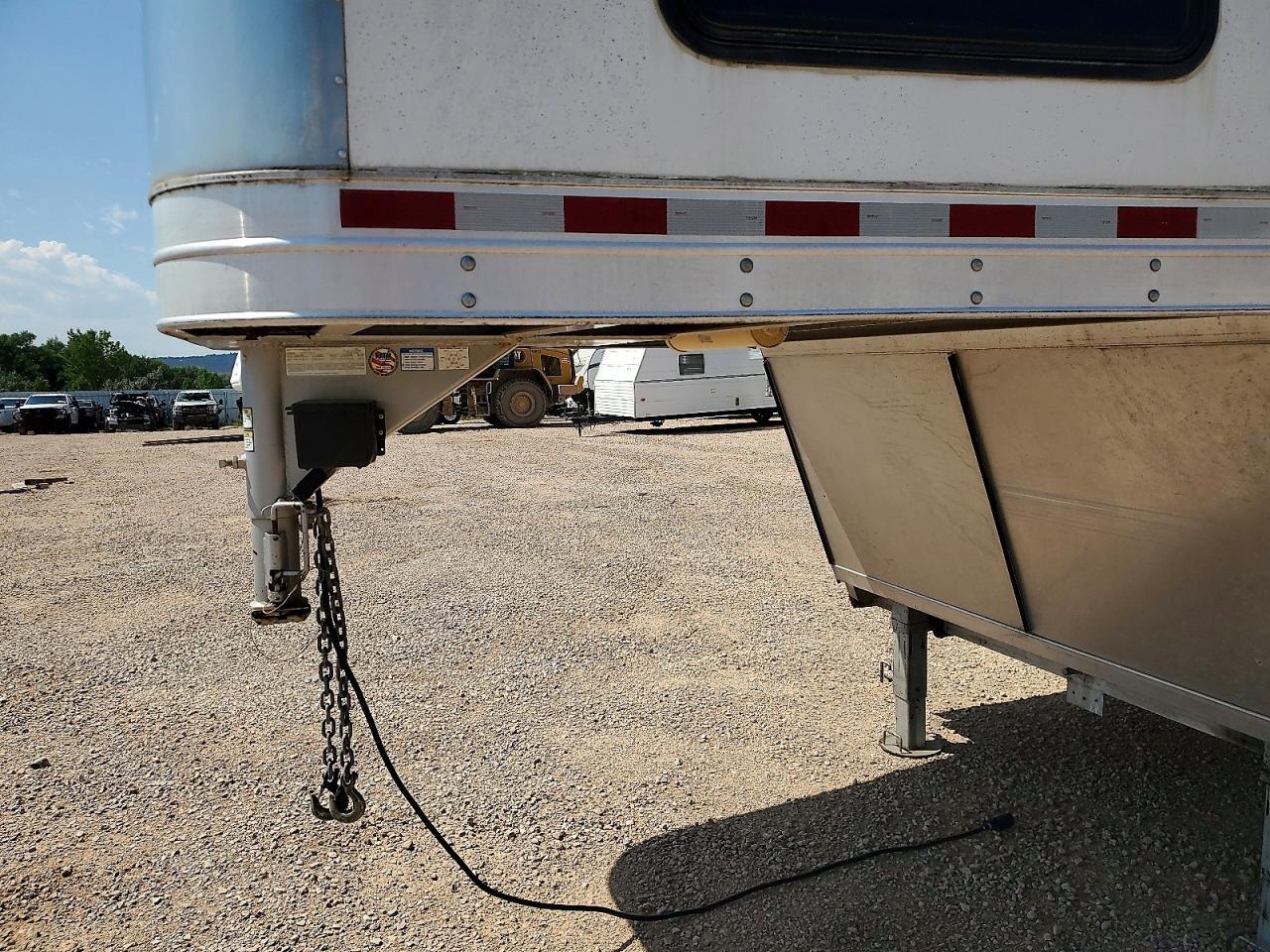 2007 Kiefer Built Inc. 2007 Kiefer Built Horse Trailer