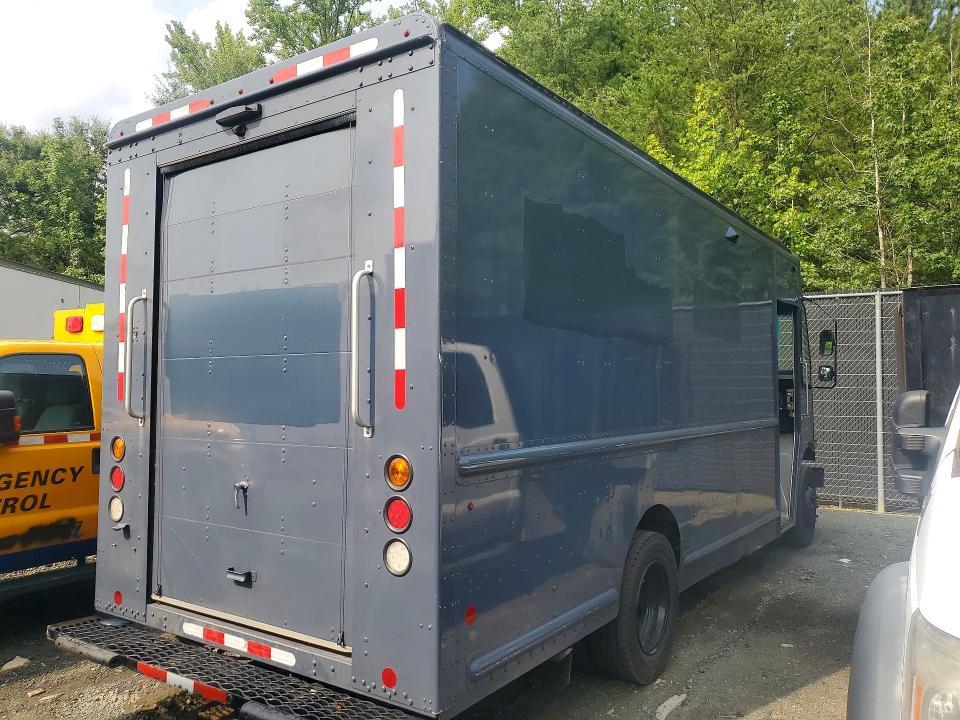 2021 Freightliner MT45G Chassis Delivery Truck