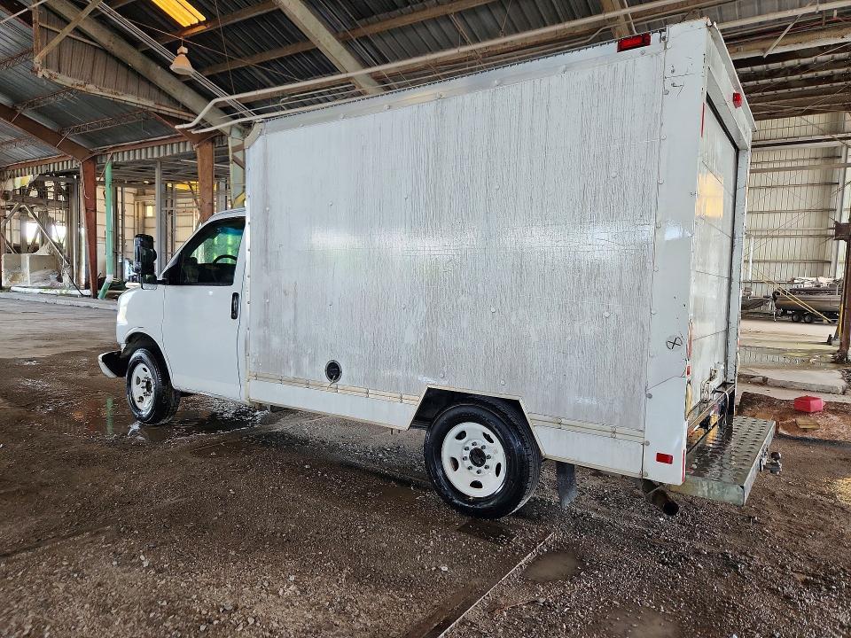 2012 GMC Savana BOX Truck