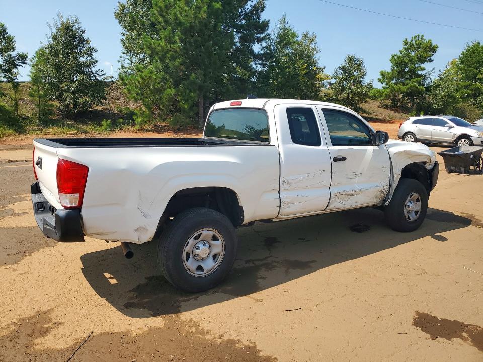 2017 Toyota Tacoma SR