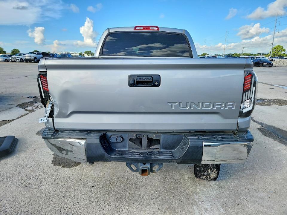 2014 Toyota Tundra Crewmax SR5