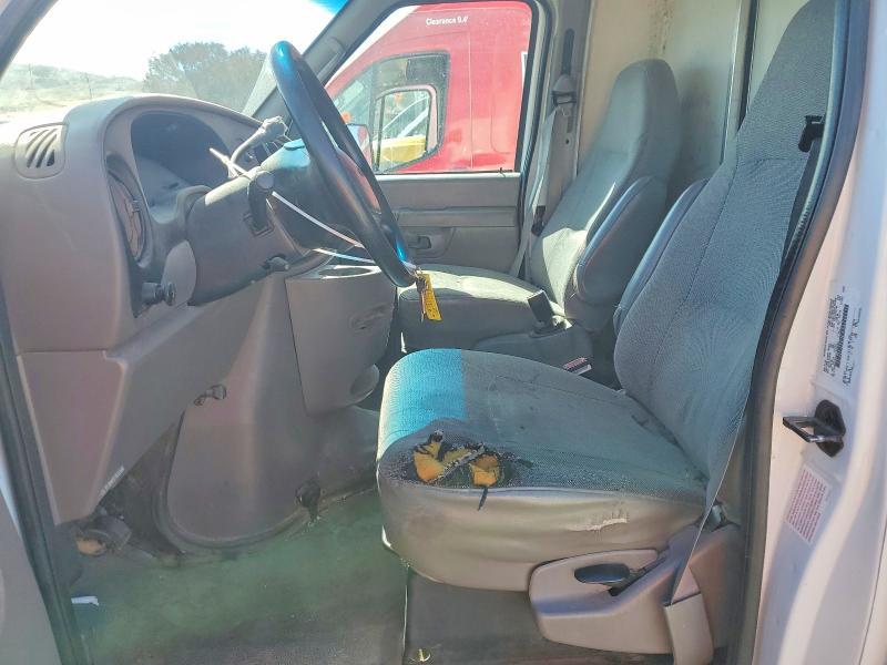 2002 Ford Econoline E350 Super Duty Cutaway Van