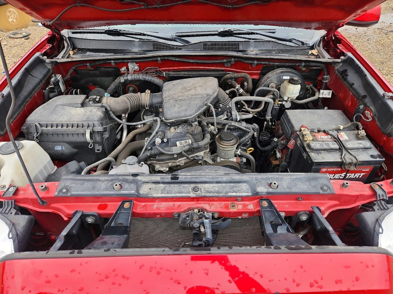 2016 Toyota Tacoma SR