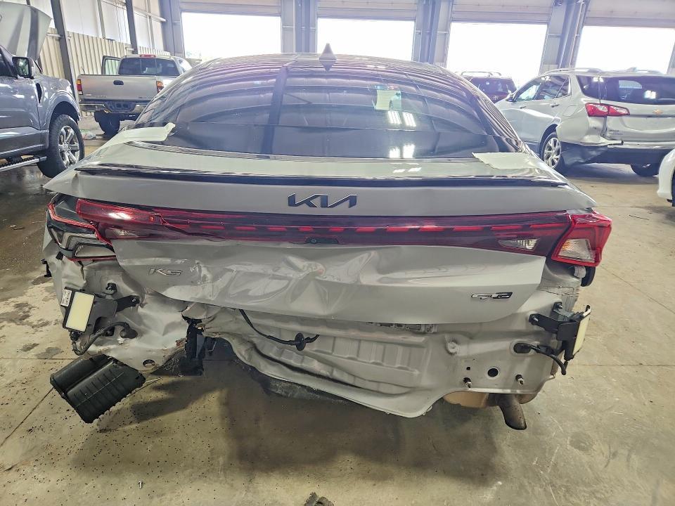 2022 KIA K5 gt Line