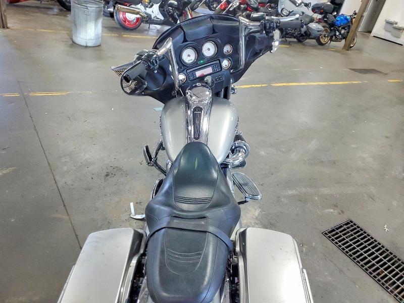 2009 Harley-Davidson Flhx