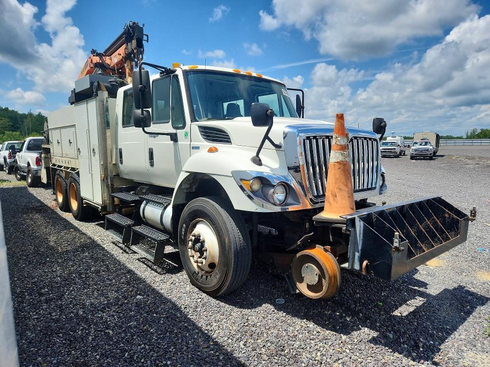 2010 International 7400 Railroad Service Truck