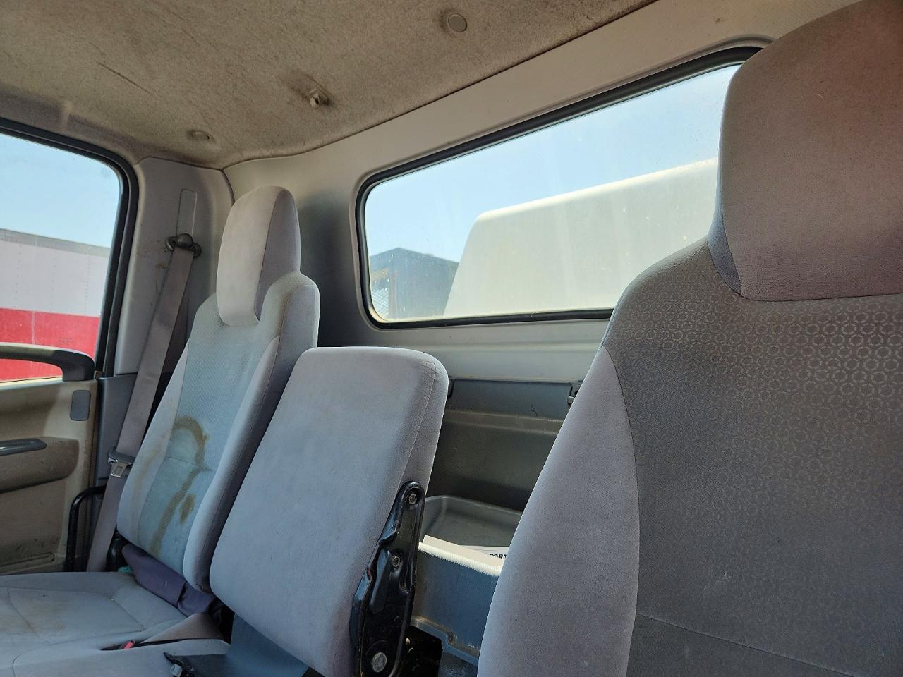 2018 Isuzu NPR HD