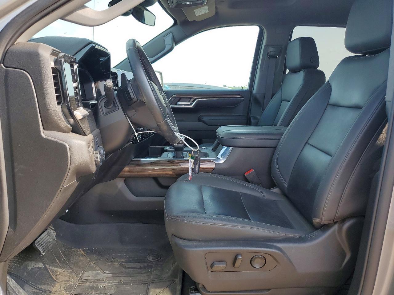2024 Chevrolet Silverado C1500 RST