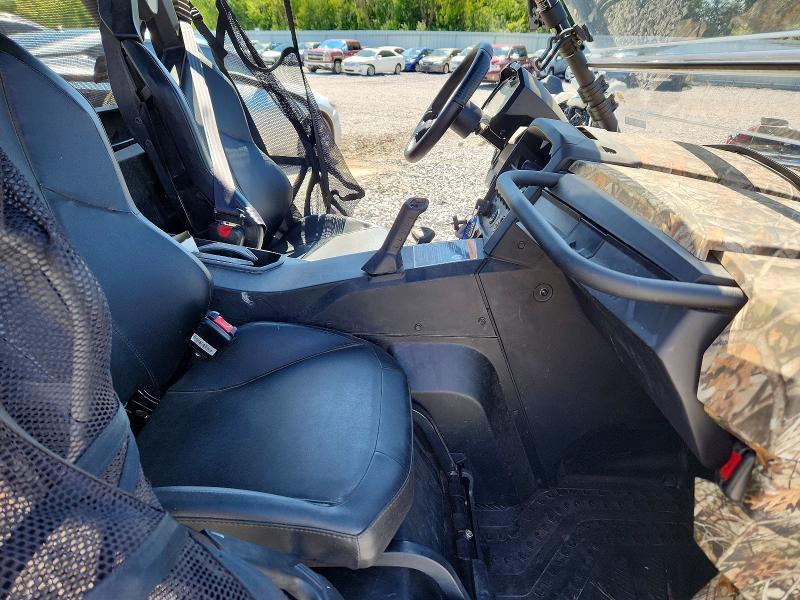 2015 Can-Am Commander 800R XT Utility Vehicle
