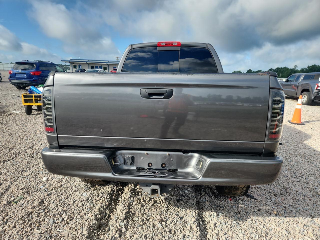 2004 Dodge RAM 2500 ST