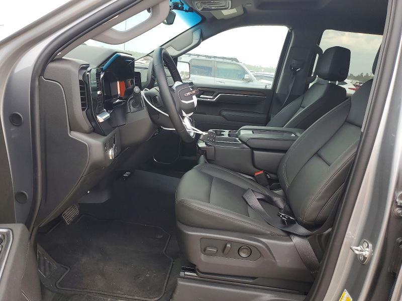 2026 GMC Sierra C1500 SLT