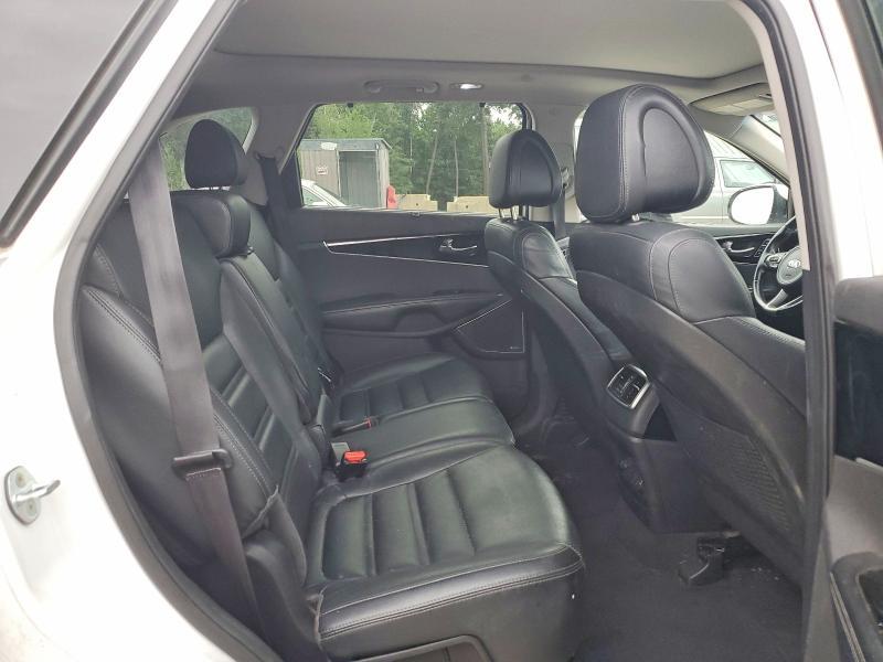 2016 KIA Sorento sx V6